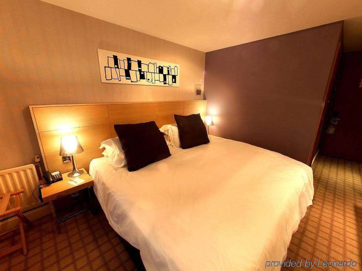 Beales Hotel Hatfield  Habitación foto